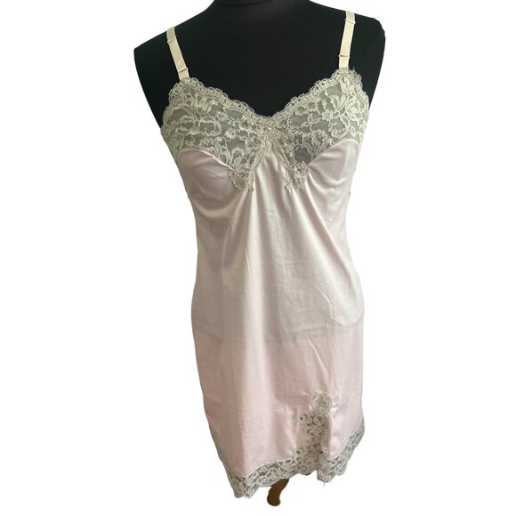 Vintage Sears Non-Cling Light Pink With Gray Lace Trim Slip, Size 32 Short - Picture 1 of 6